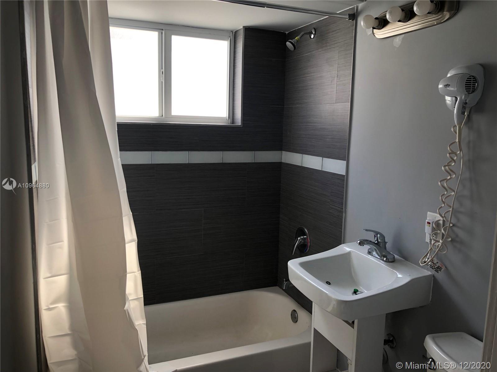 See details / 1872 sq. ft. $ 2021-04-04 0 Photo
