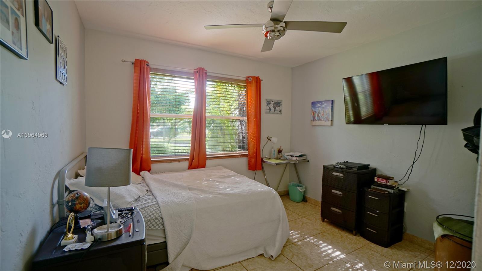 See details / 2318 sq. ft. $ 2020-12-02 0 Photo