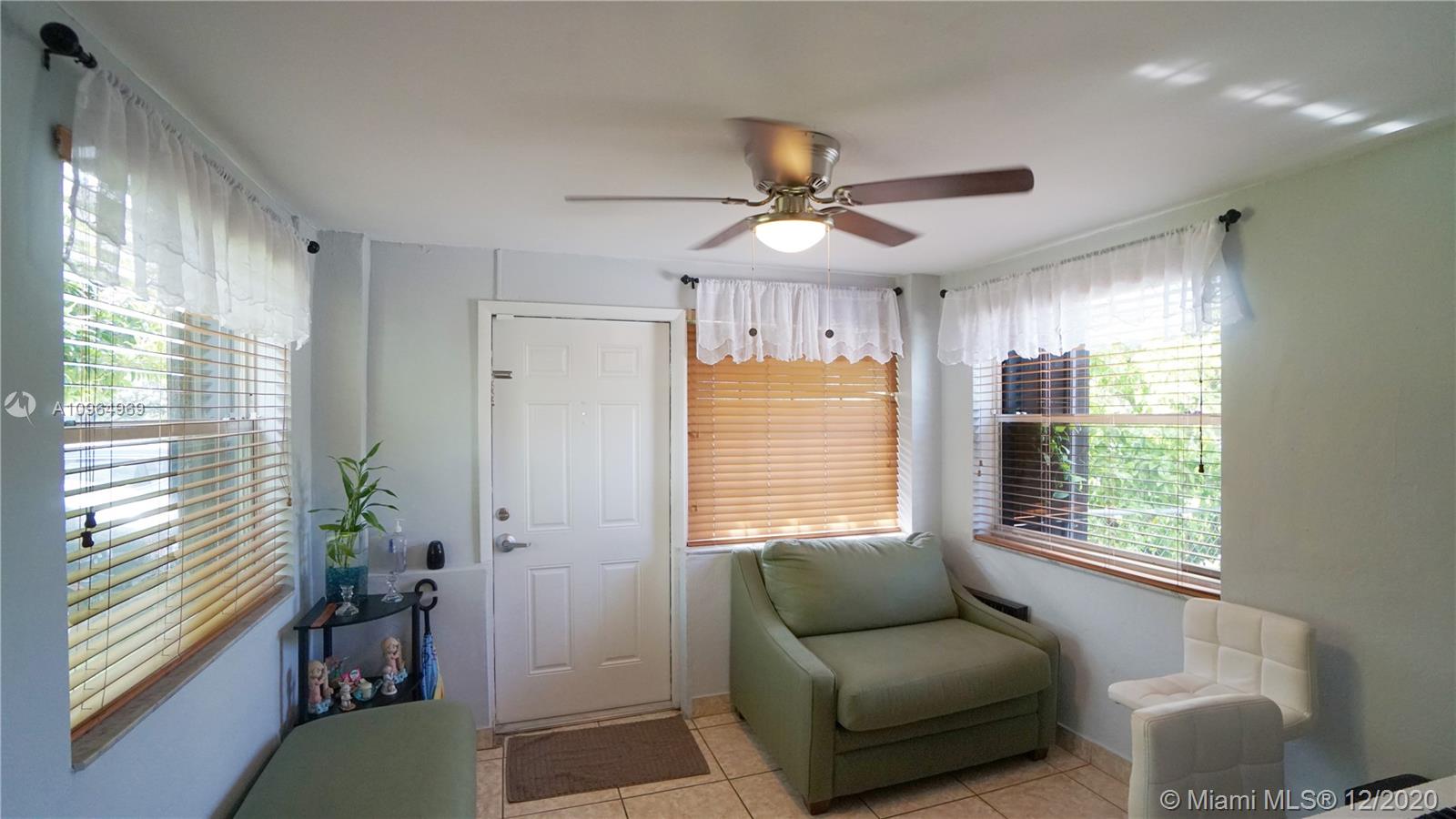 See details / 2318 sq. ft. $ 2020-12-02 0 Photo