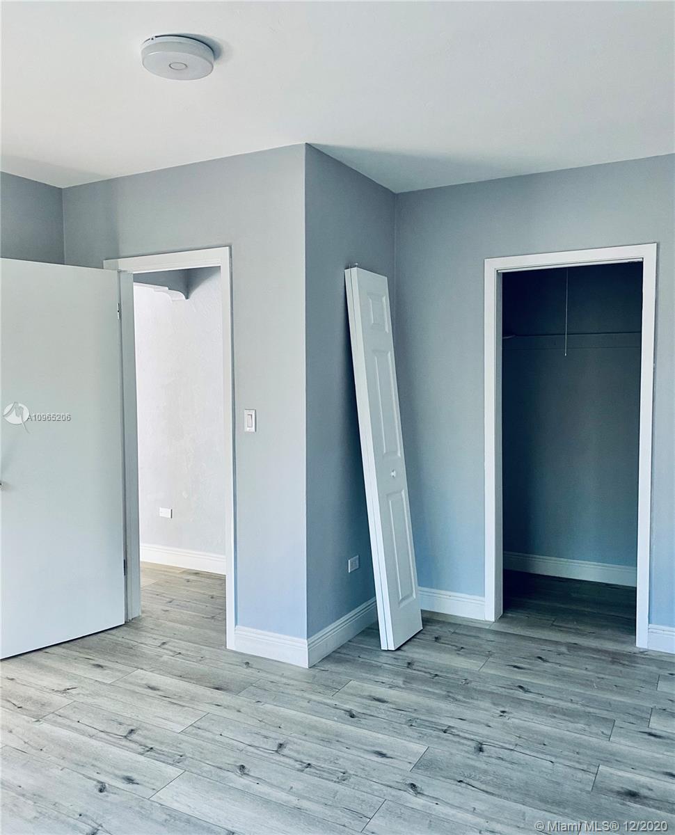 See details / 1432 sq. ft. $ 2020-12-02 0 Photo