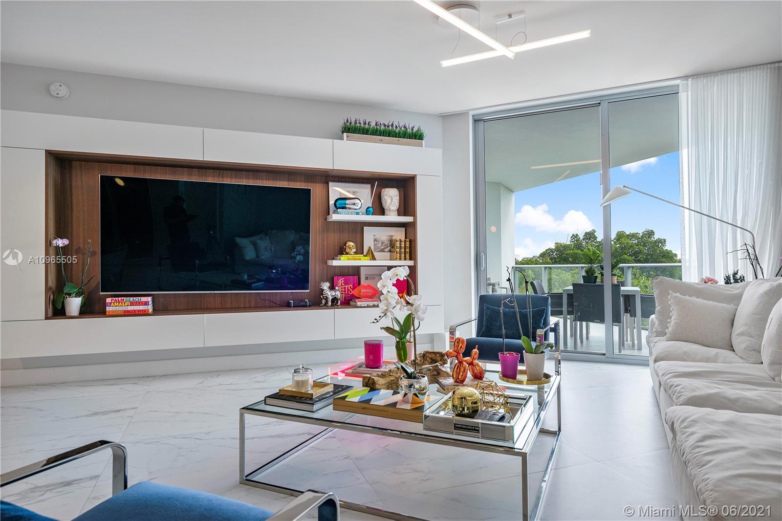Photo 1 of Biscayne Blvd