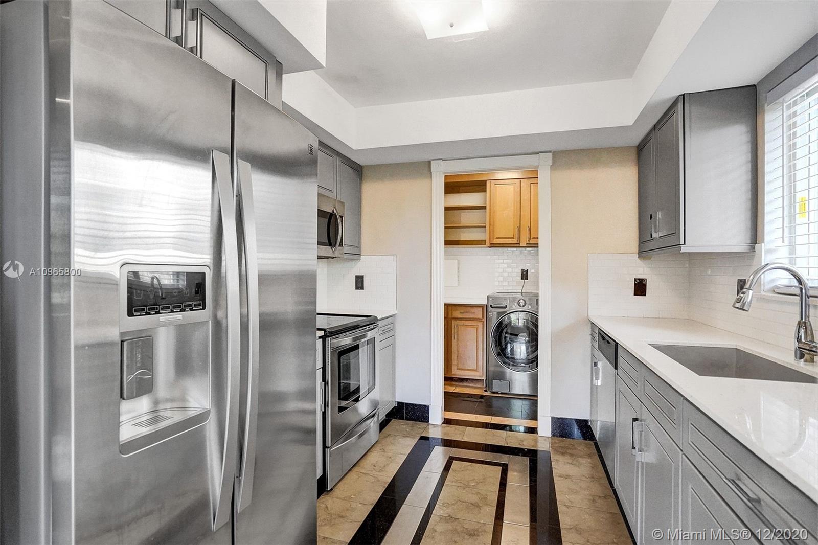 See details / 2334 sq. ft. $ 2020-12-03 0 Photo