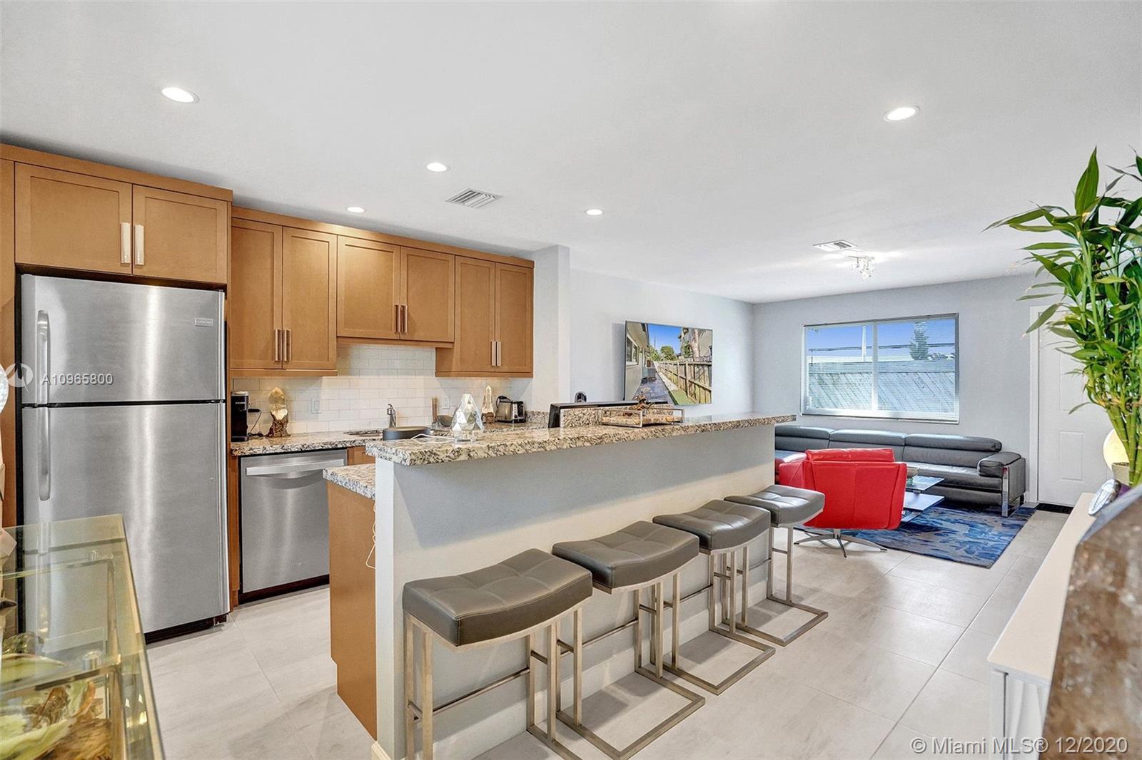See details / 2334 sq. ft. $ 2020-12-03 0 Photo