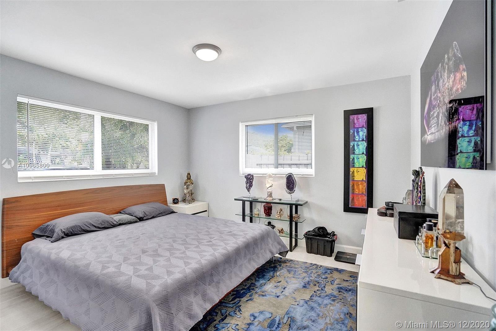 See details / 2334 sq. ft. $ 2020-12-03 0 Photo