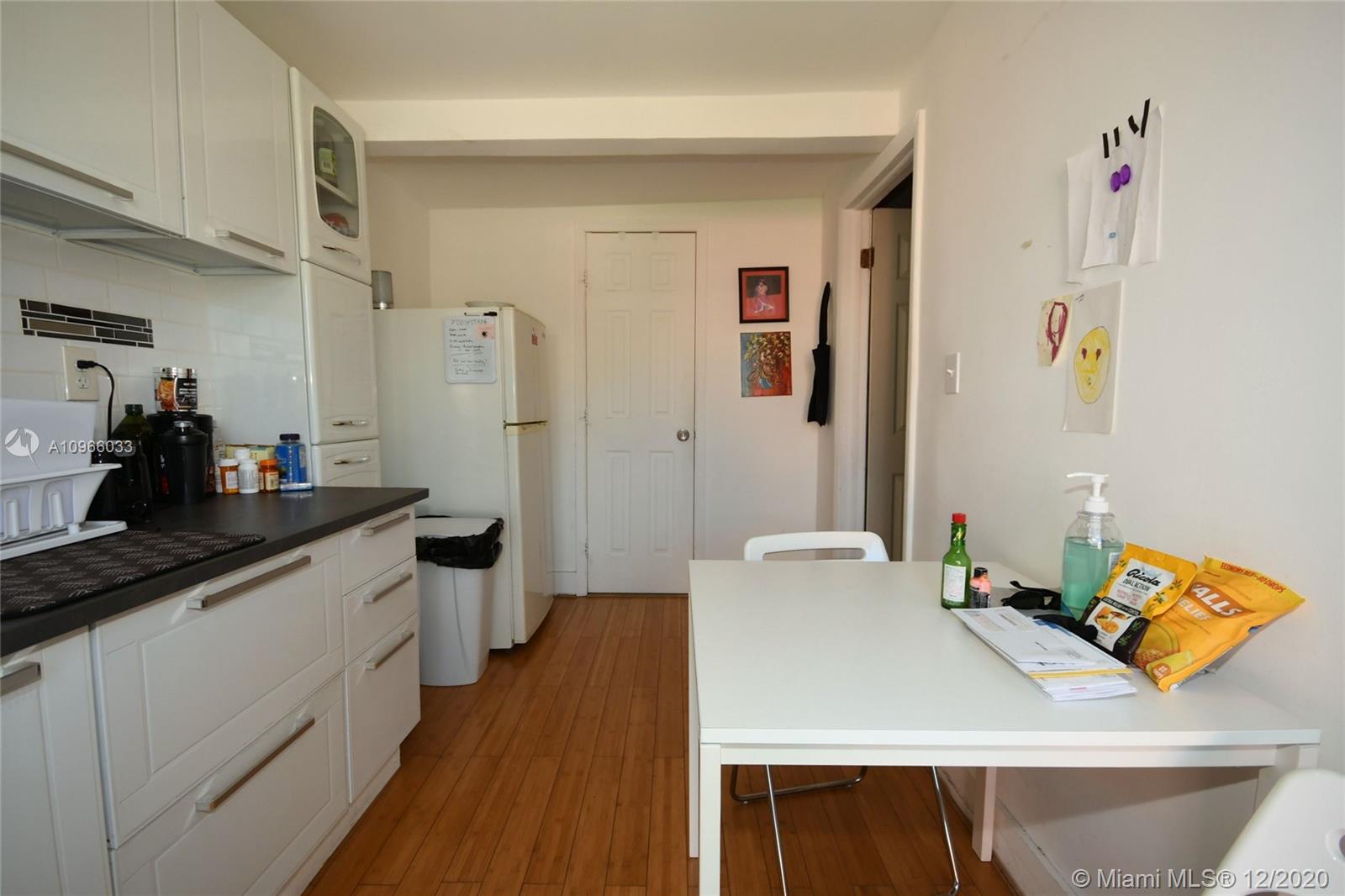 See details / 1838 sq. ft. $ 2020-12-03 0 Photo