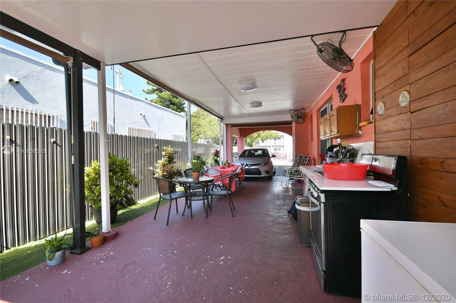 See details / 1838 sq. ft. $ 2020-12-03 0 Photo