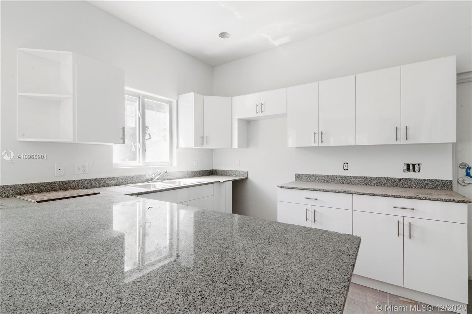 See details / 2330 sq. ft. $ 2021-01-06 0 Photo