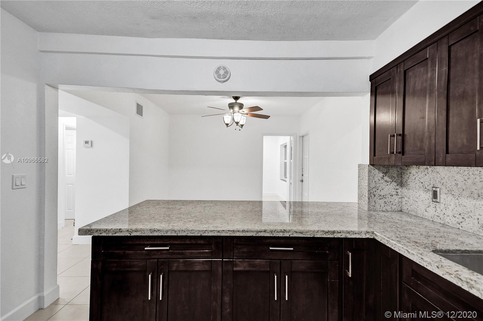 See details / 1257 sq. ft. $ 2020-12-04 0 Photo