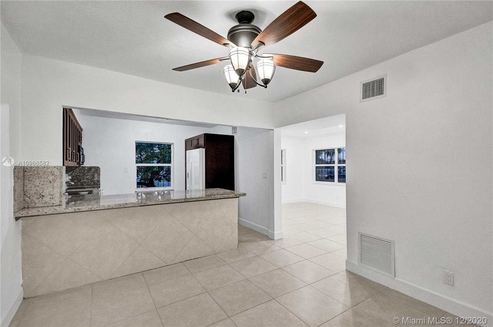 See details / 1257 sq. ft. $ 2020-12-04 0 Photo