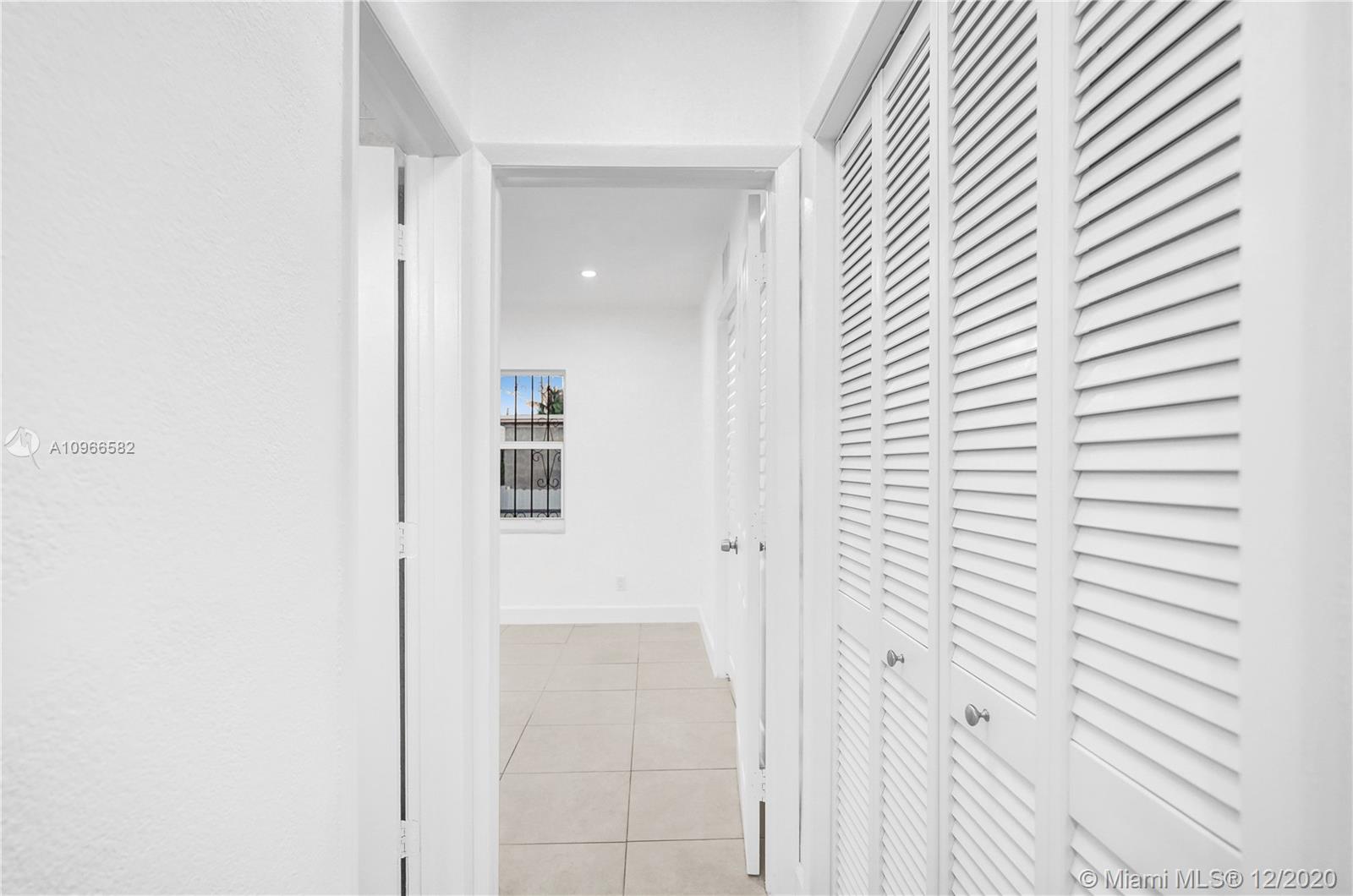 See details / 1257 sq. ft. $ 2020-12-04 0 Photo