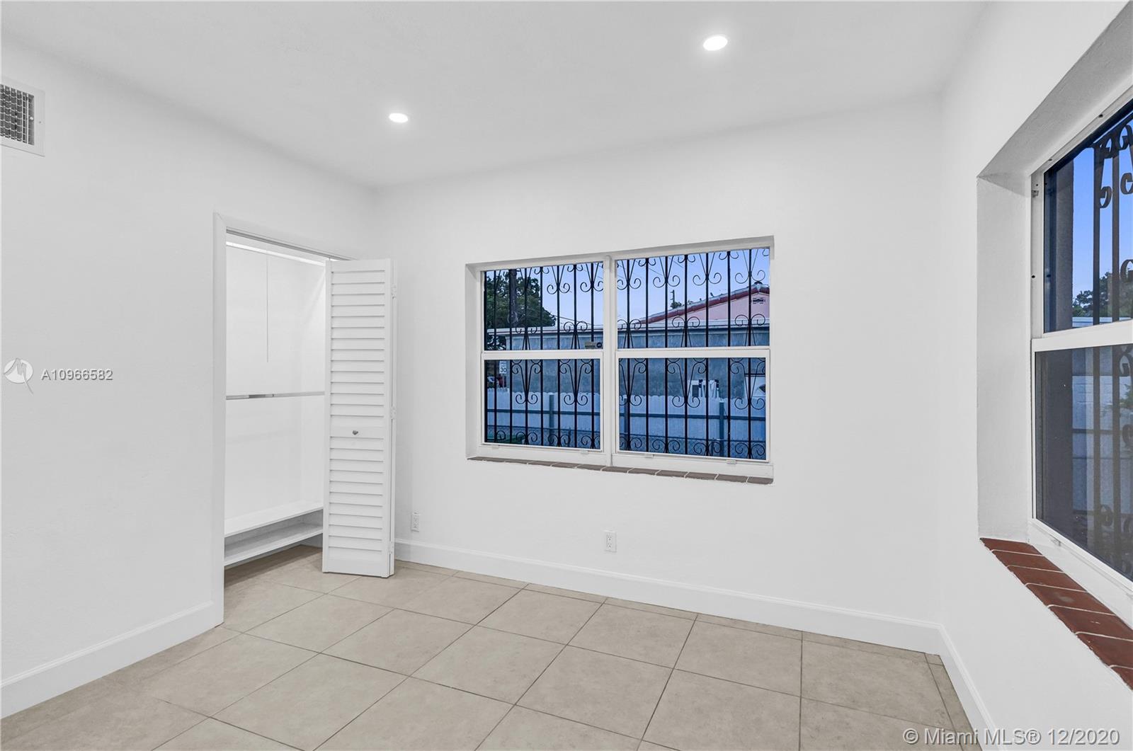 See details / 1257 sq. ft. $ 2020-12-04 0 Photo