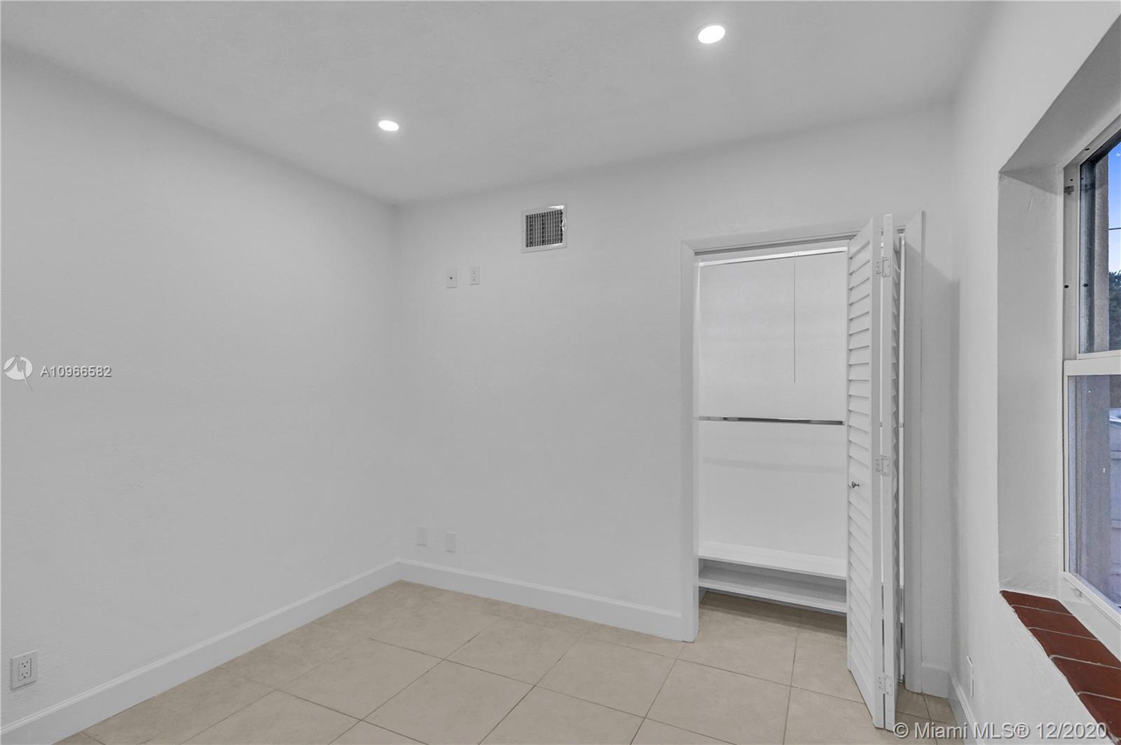 See details / 1257 sq. ft. $ 2020-12-04 0 Photo