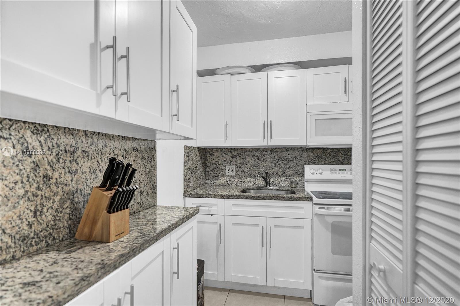 See details / 1257 sq. ft. $ 2020-12-04 0 Photo