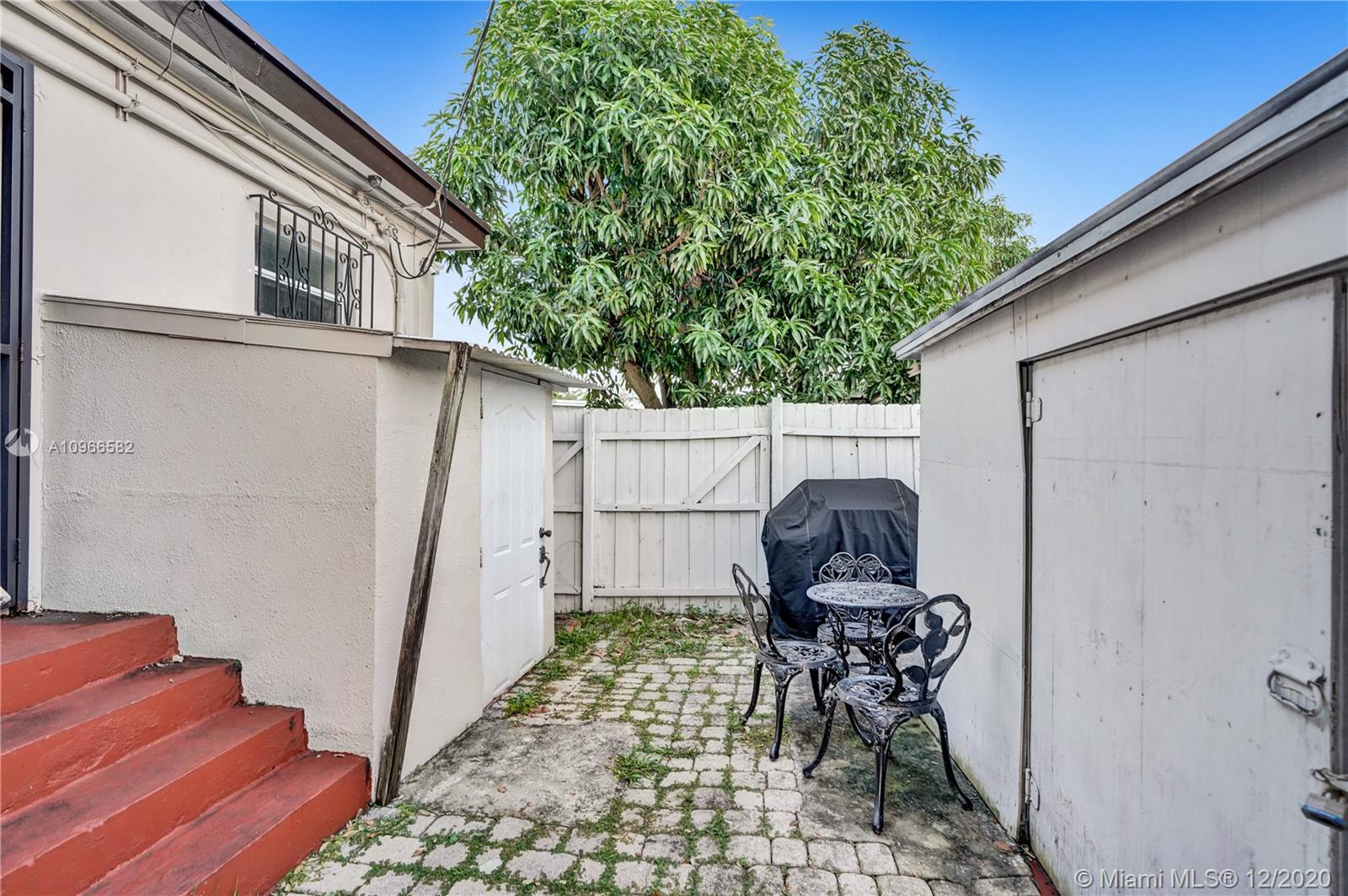 See details / 1257 sq. ft. $ 2020-12-04 0 Photo