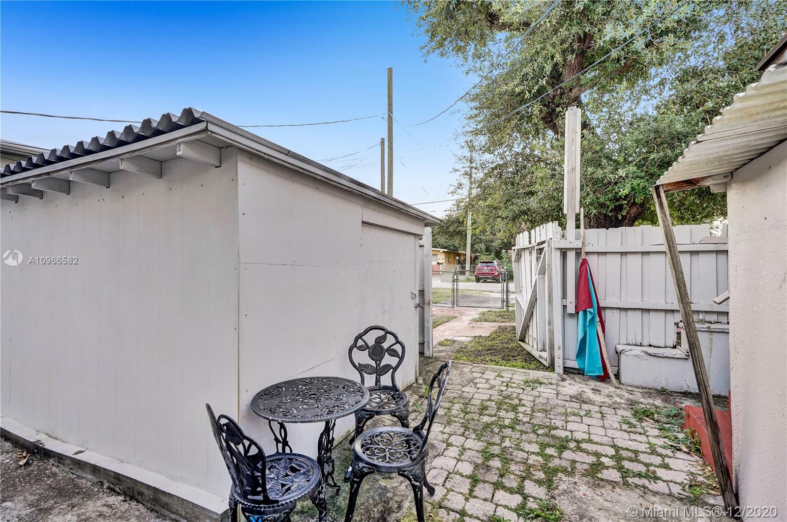 See details / 1257 sq. ft. $ 2020-12-04 0 Photo