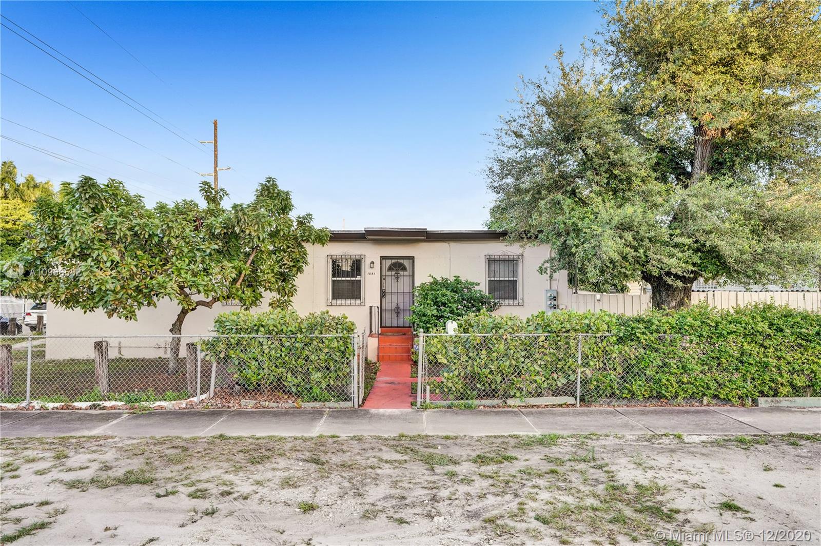 See details / 1257 sq. ft. $ 2020-12-04 0 Photo