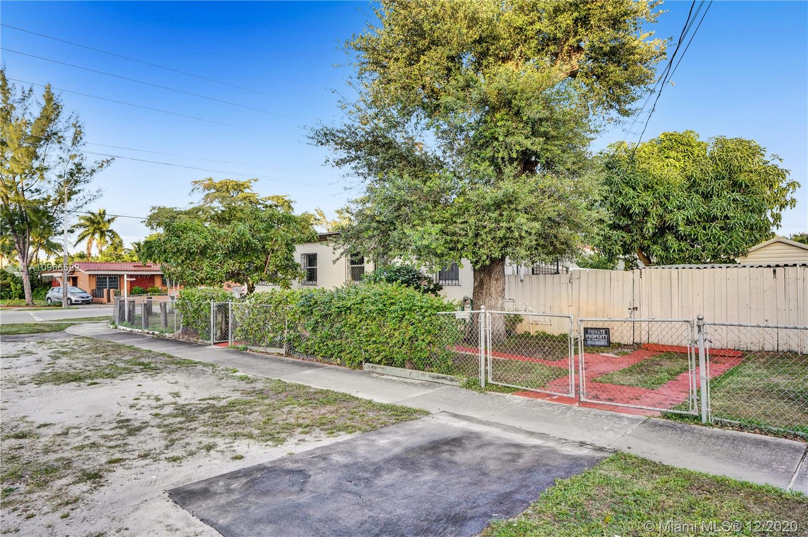 See details / 1257 sq. ft. $ 2020-12-04 0 Photo
