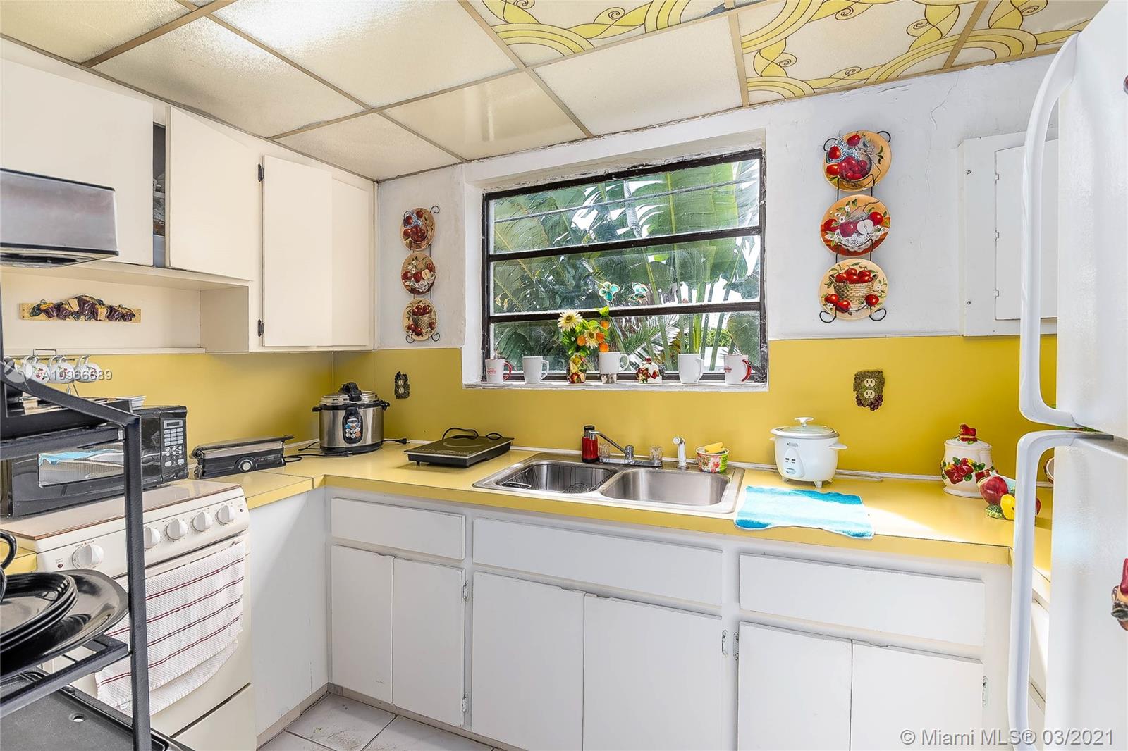 See details / 2327 sq. ft. $ 2020-12-04 0 Photo
