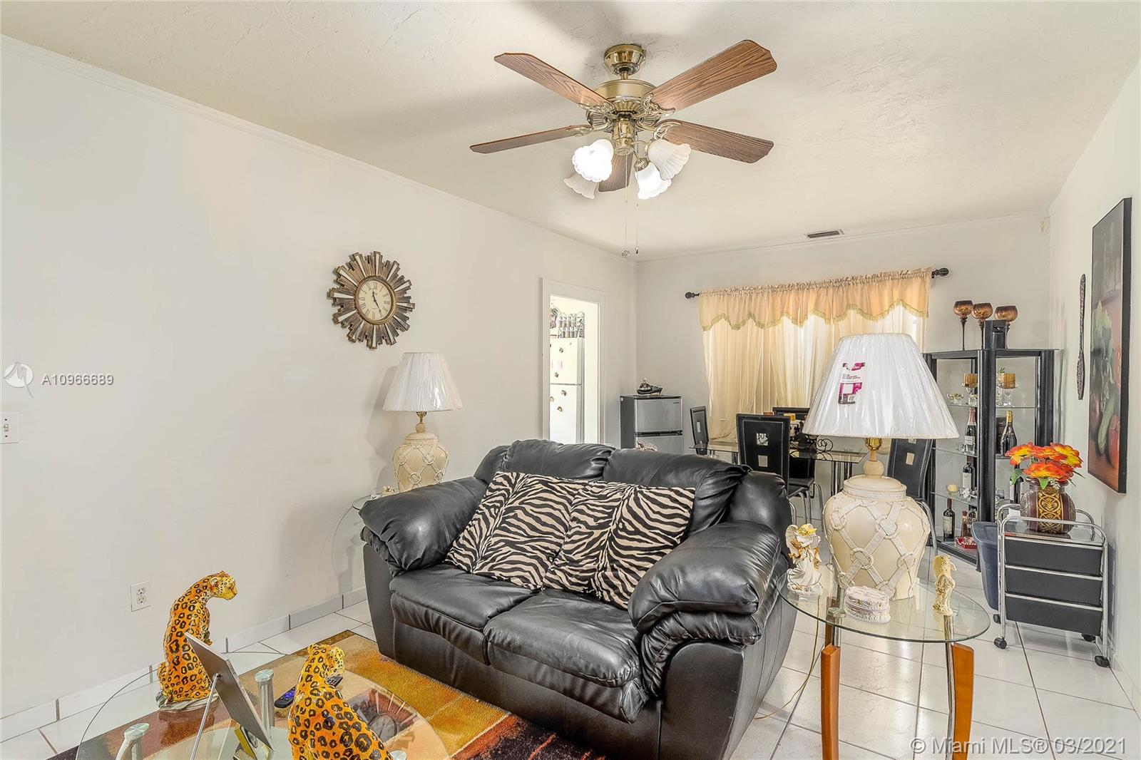 See details / 2327 sq. ft. $ 2020-12-04 0 Photo