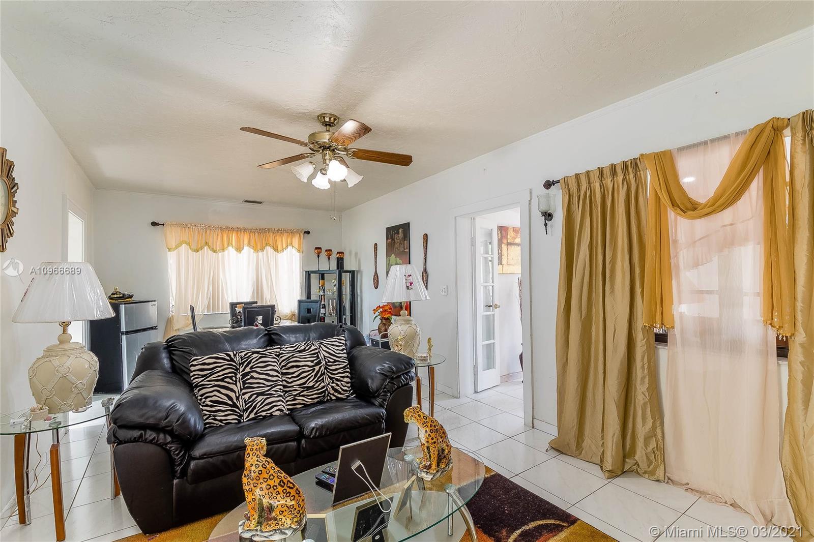 See details / 2327 sq. ft. $ 2020-12-04 0 Photo