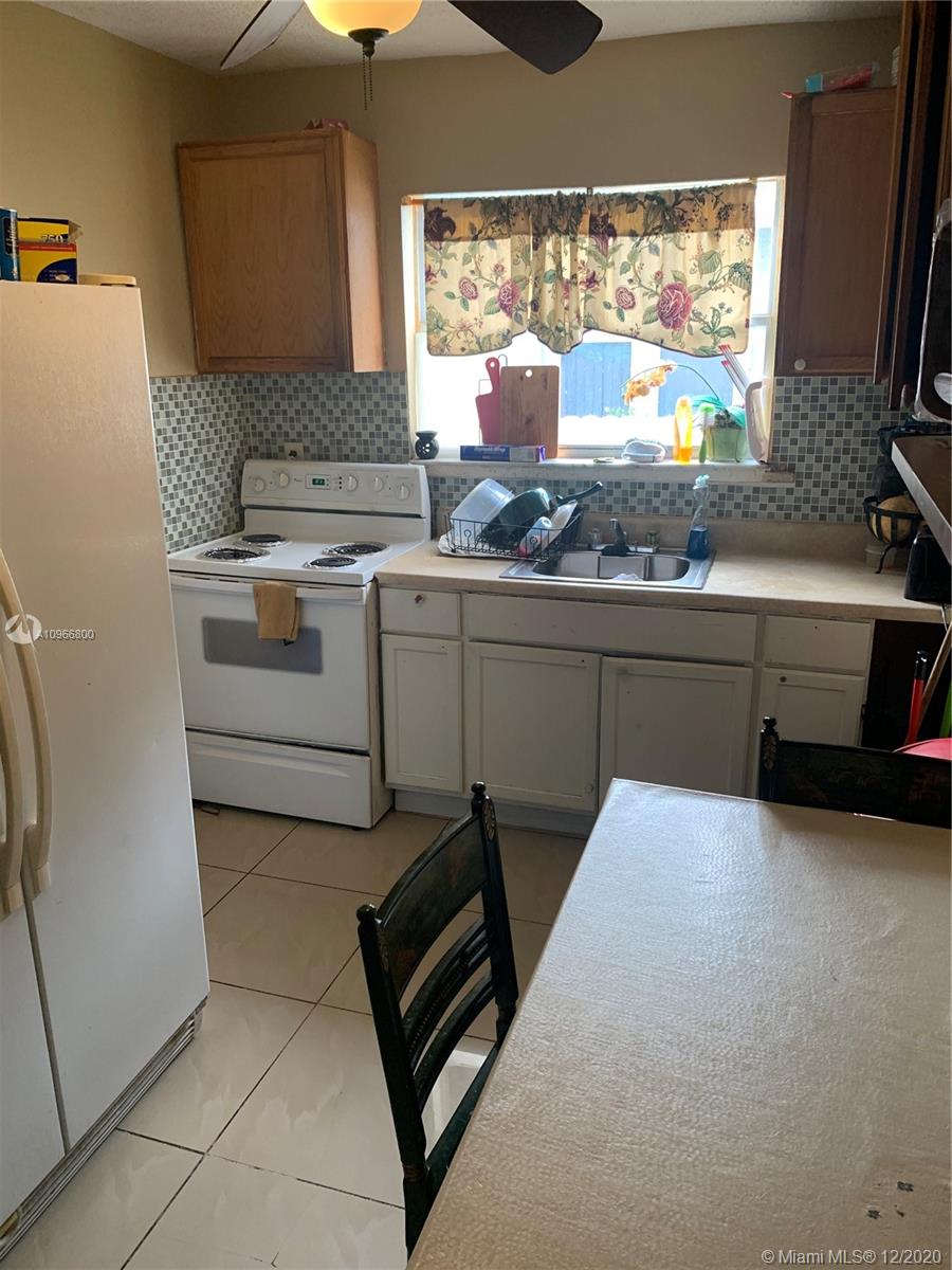 See details / 1776 sq. ft. $ 2020-12-04 0 Photo