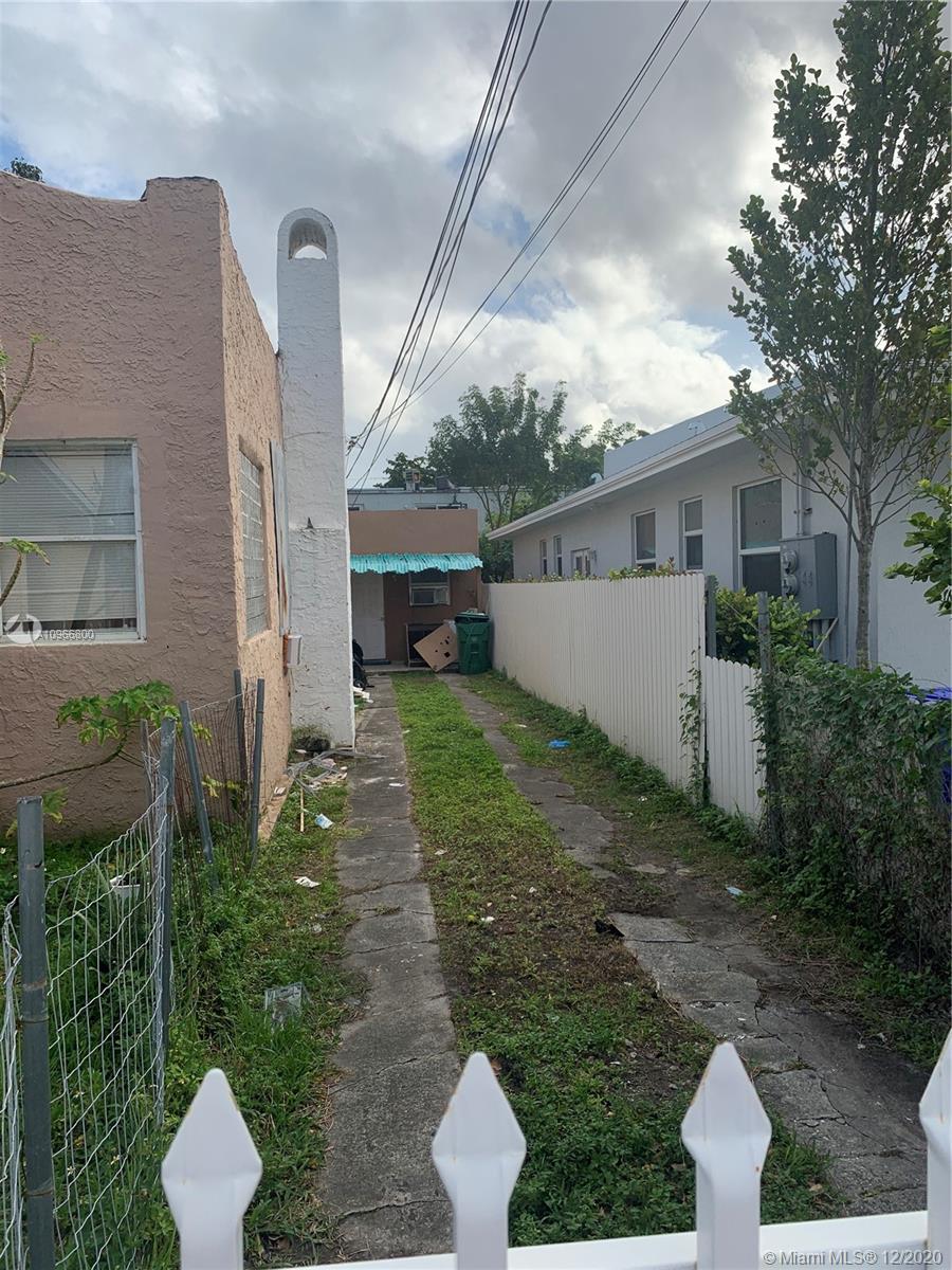 See details / 1776 sq. ft. $ 2020-12-04 0 Photo