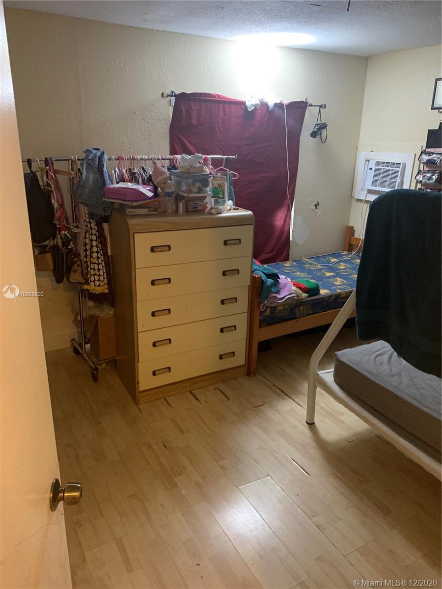 See details / 1776 sq. ft. $ 2020-12-04 0 Photo