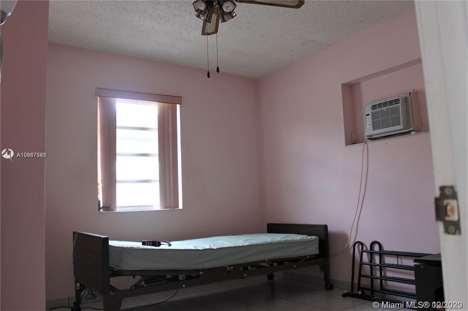 See details / 1900 sq. ft. $ 2020-12-07 0 Photo