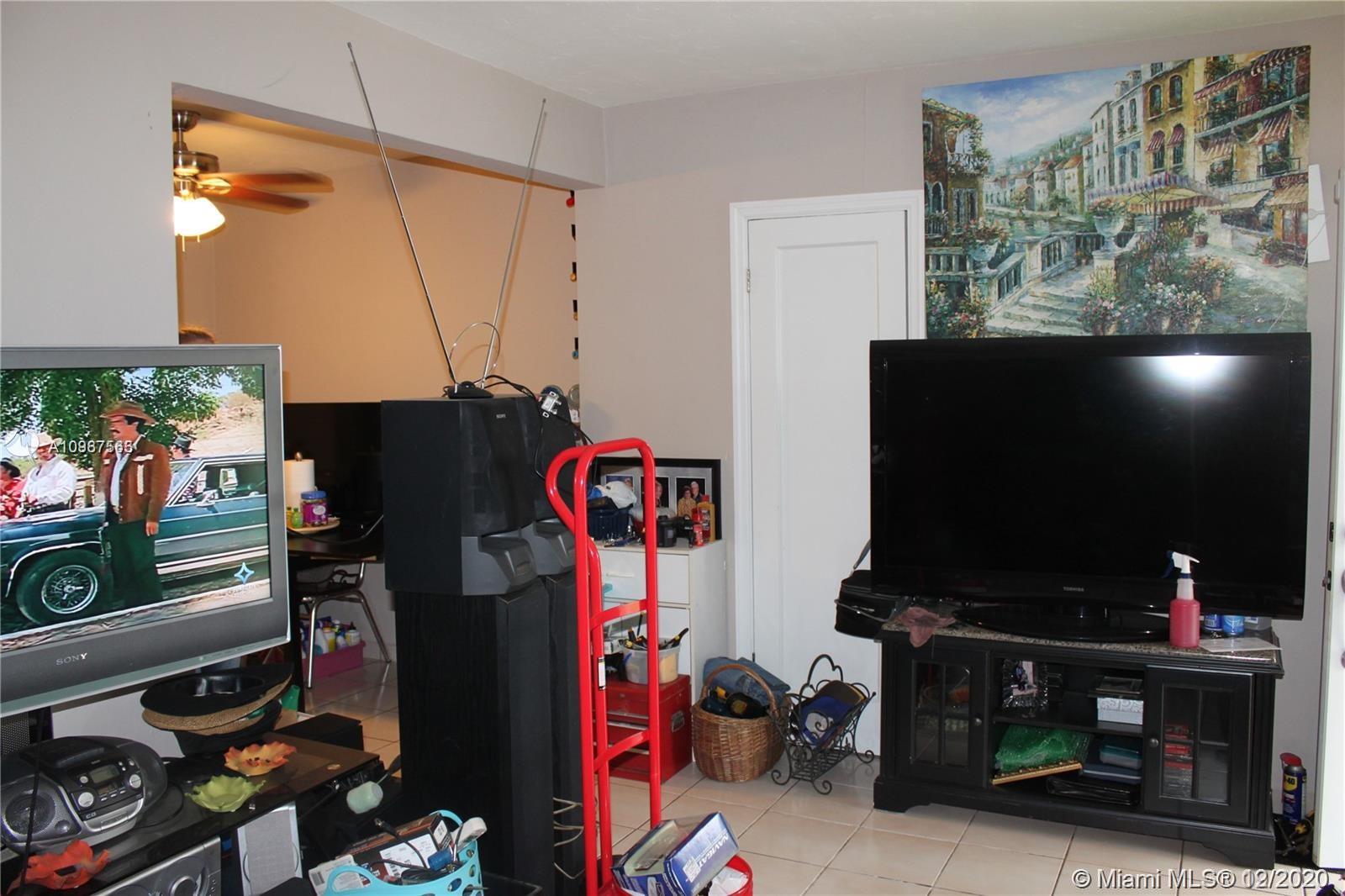 See details / 1900 sq. ft. $ 2020-12-07 0 Photo