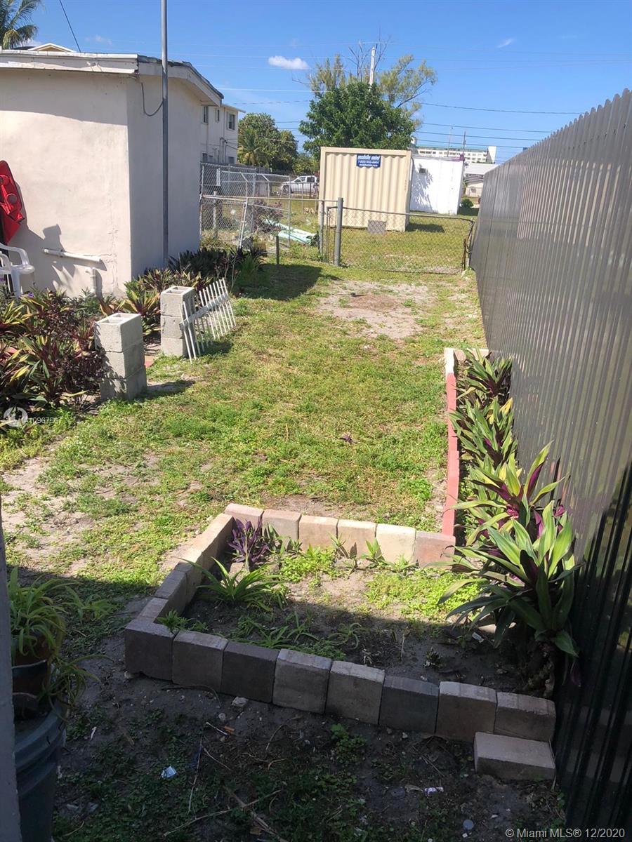 See details / 1127 sq. ft. $ 2020-12-07 0 Photo