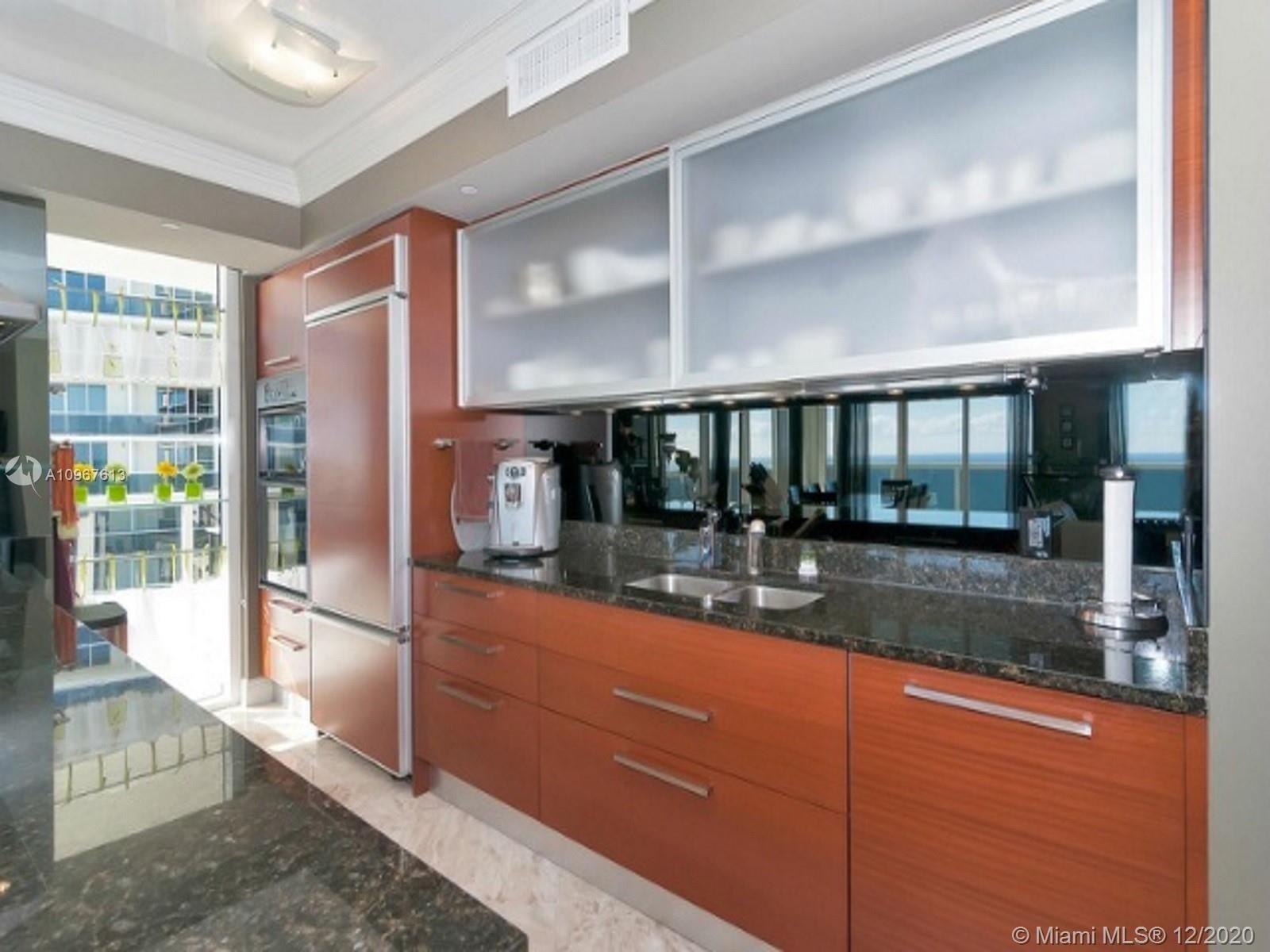 See details 3504 3 / 4 2078 sq. ft. $ 2020-12-07 0 Photo