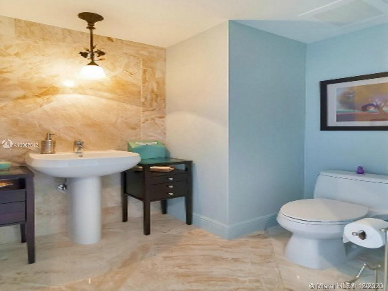 See details 3504 3 / 4 2078 sq. ft. $ 2020-12-07 0 Photo