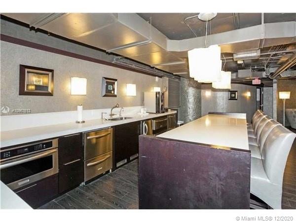 See details 3504 3 / 4 2078 sq. ft. $ 2020-12-07 0 Photo