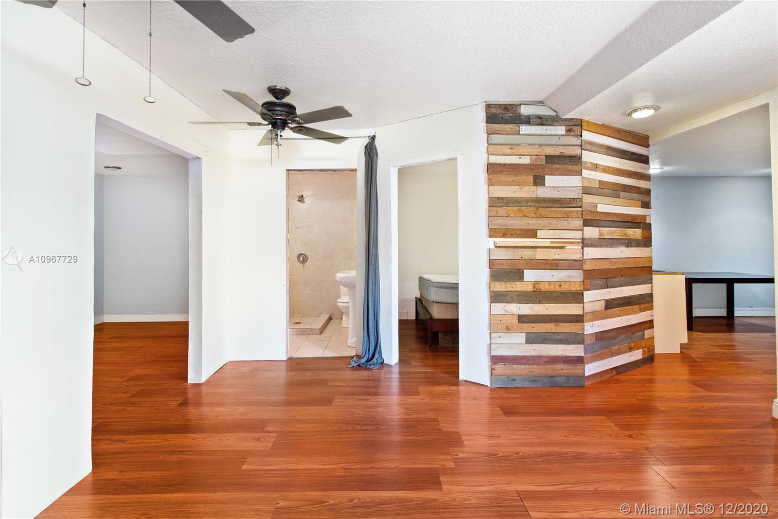 See details / 3549 sq. ft. $ 2020-12-07 0 Photo