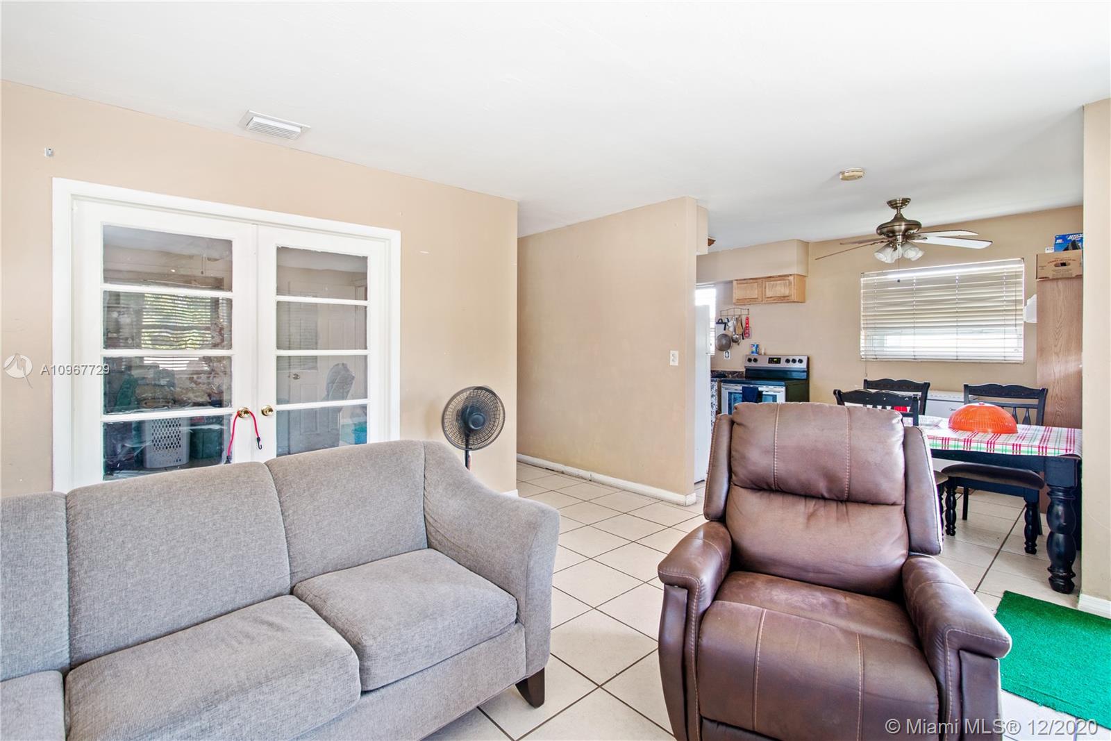 See details / 3549 sq. ft. $ 2020-12-07 0 Photo