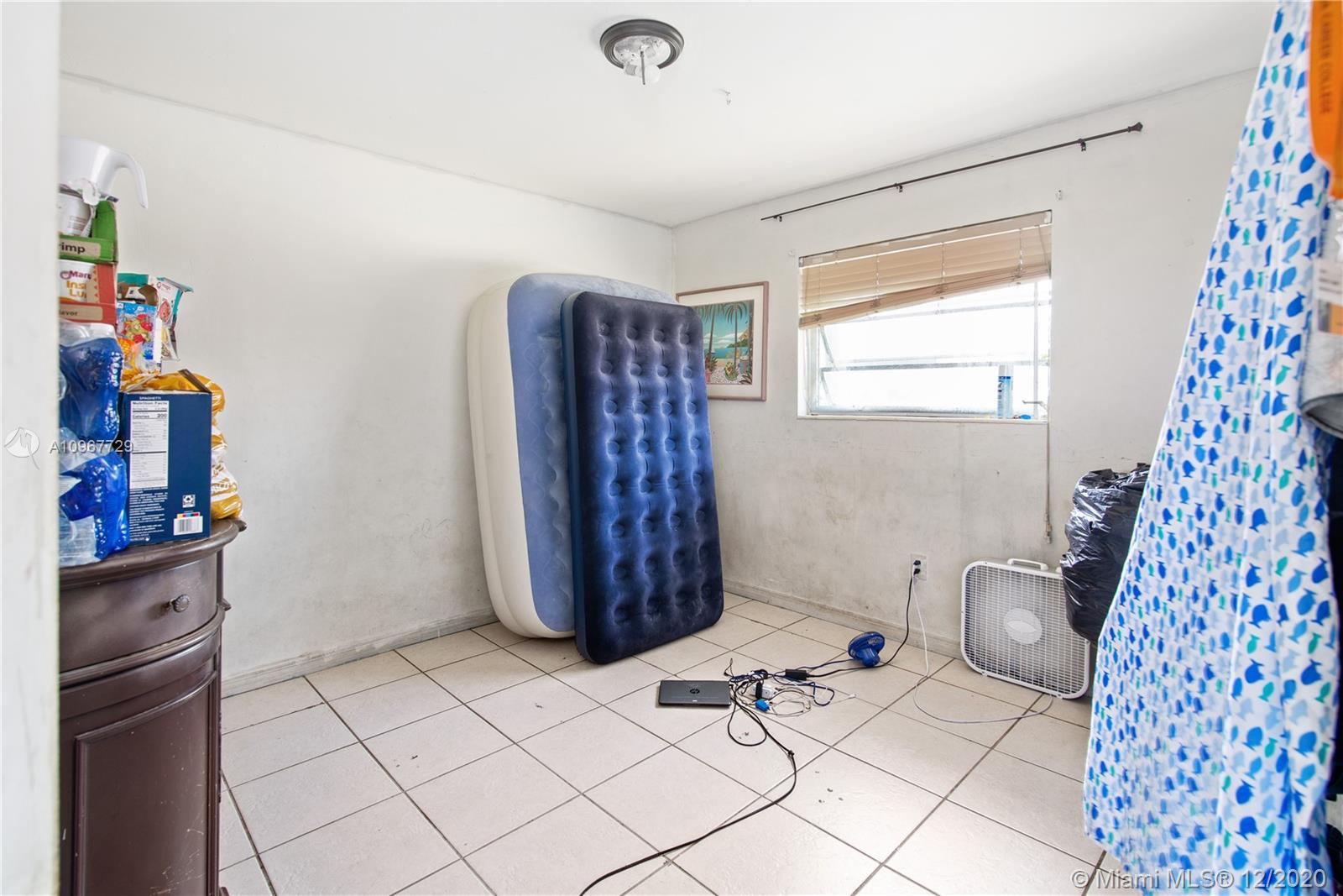 See details / 3549 sq. ft. $ 2020-12-07 0 Photo