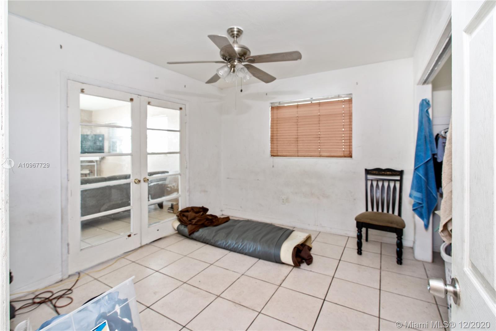 See details / 3549 sq. ft. $ 2020-12-07 0 Photo