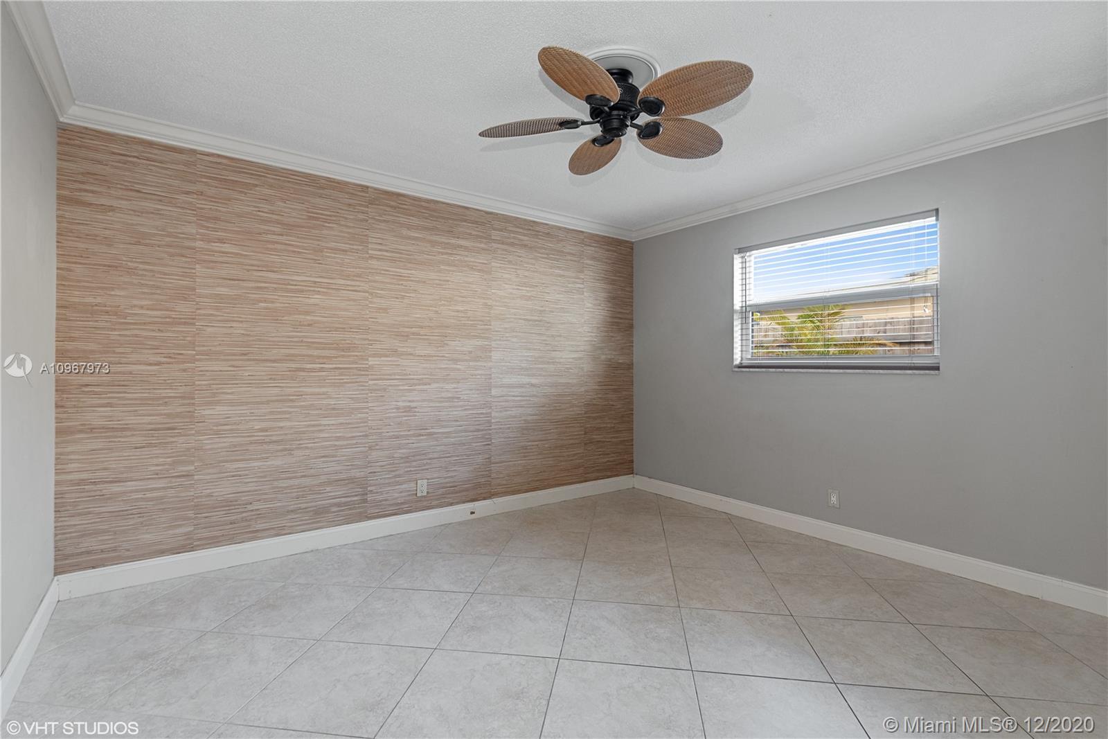 See details / 2431 sq. ft. $ 2021-03-10 0 Photo