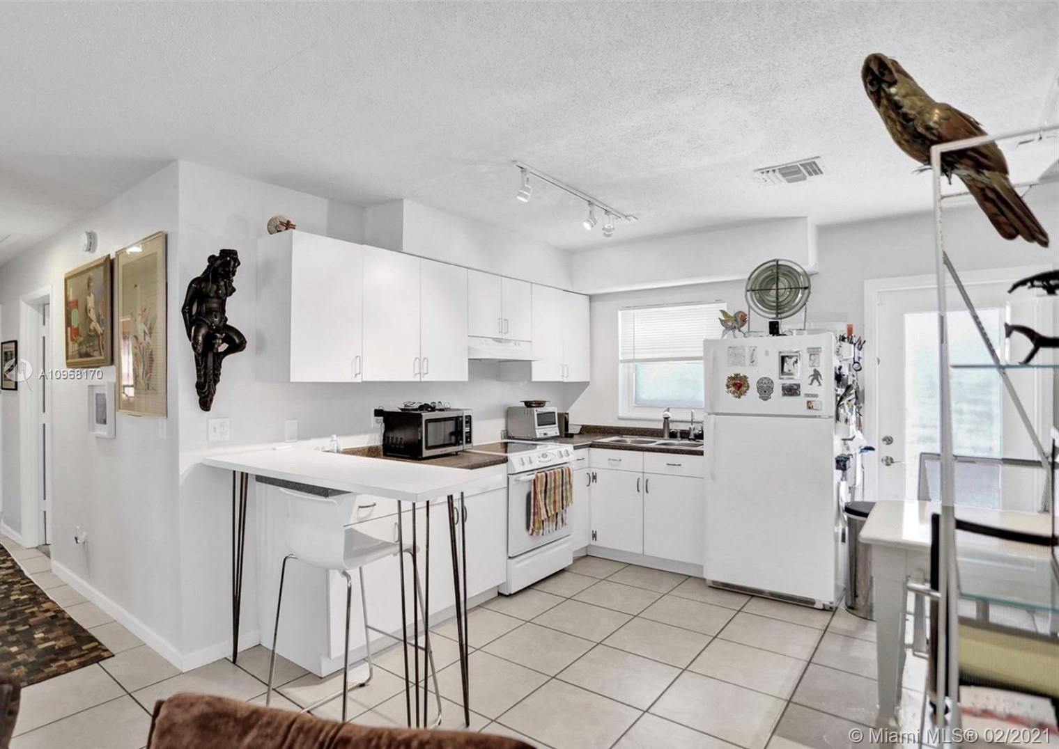 See details / 1924 sq. ft. $ 2020-12-08 0 Photo