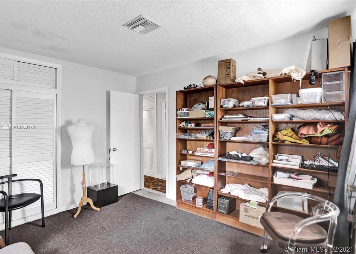 See details / 1924 sq. ft. $ 2020-12-08 0 Photo