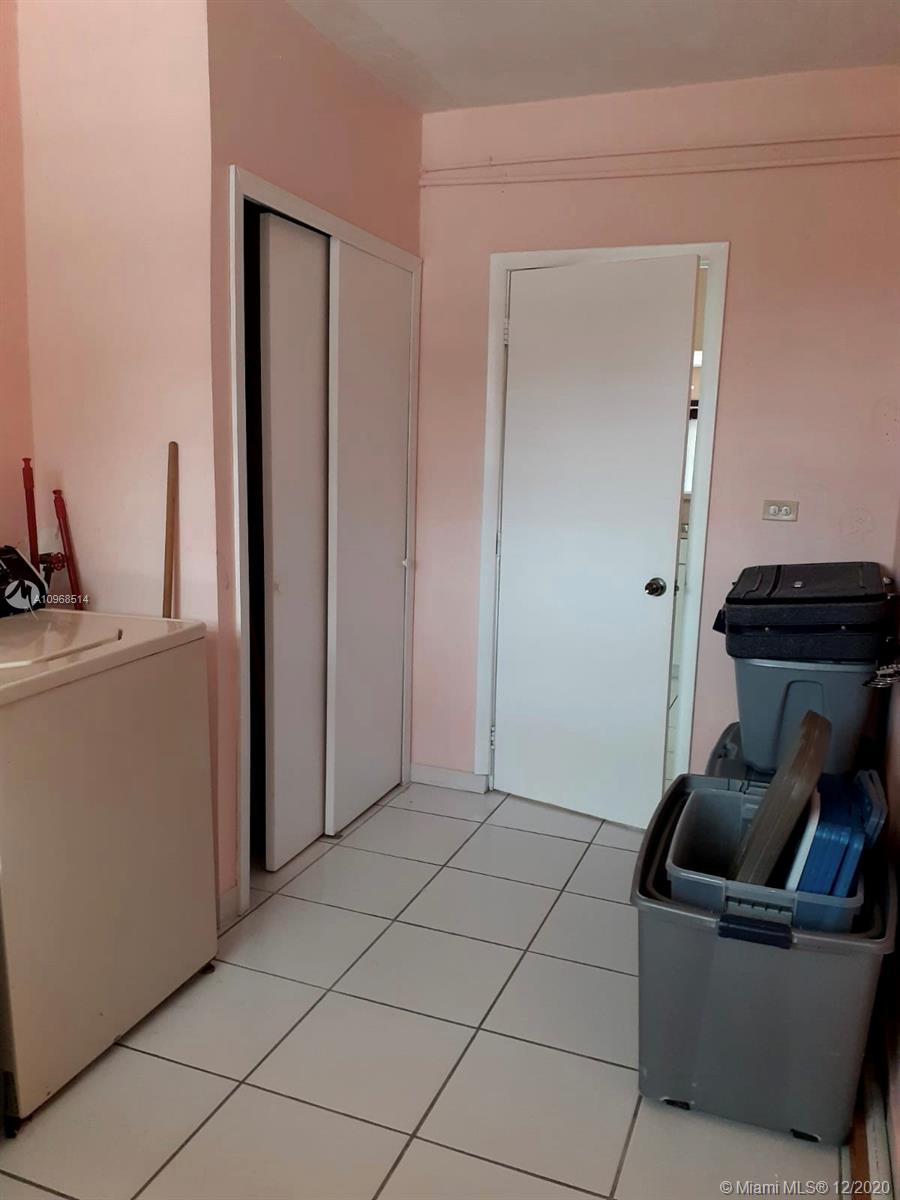 See details / 2512 sq. ft. $ 2021-04-12 0 Photo