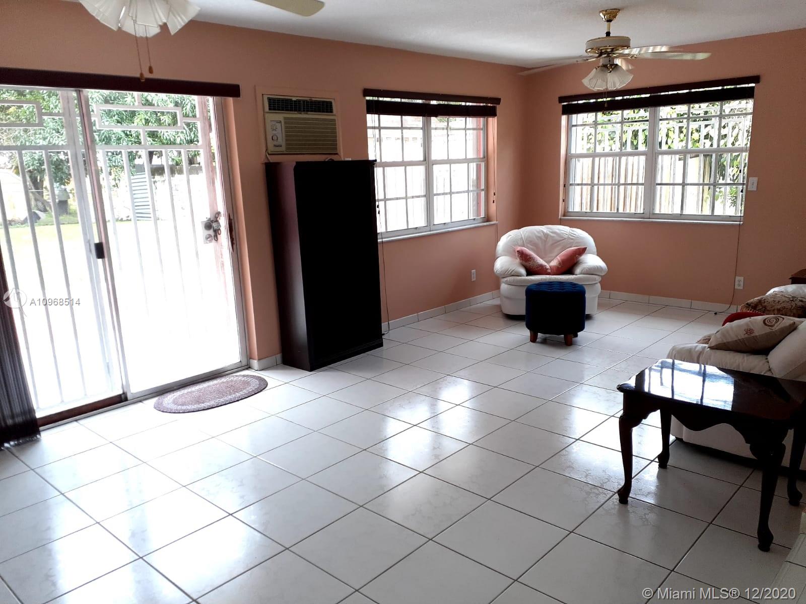 See details / 2512 sq. ft. $ 2021-04-12 0 Photo
