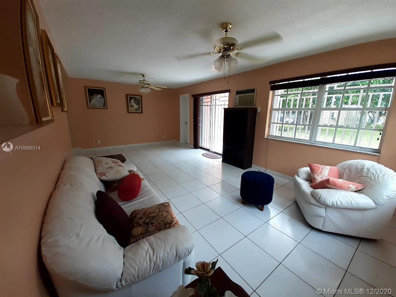 See details / 2512 sq. ft. $ 2021-04-12 0 Photo