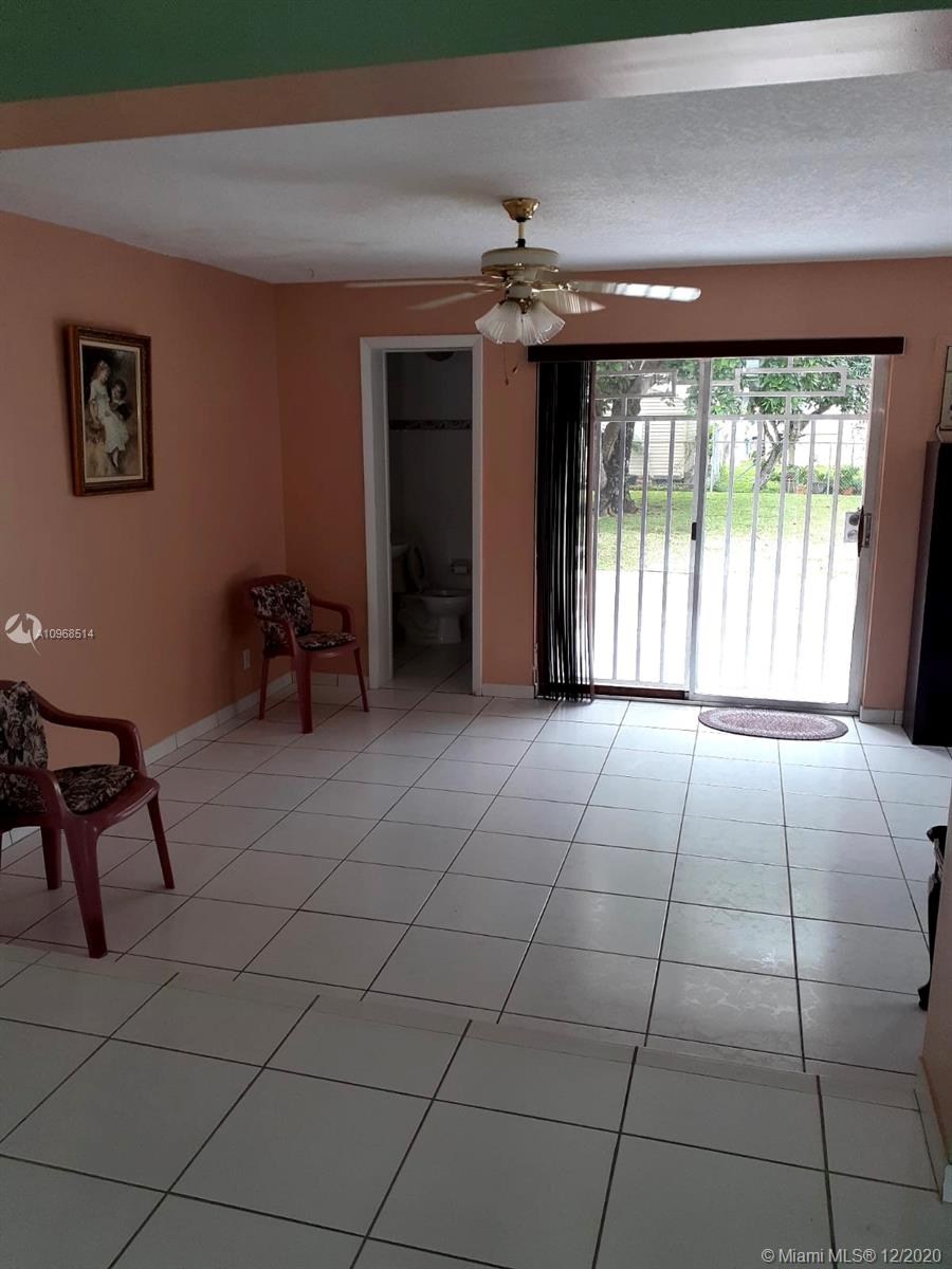 See details / 2512 sq. ft. $ 2021-04-12 0 Photo
