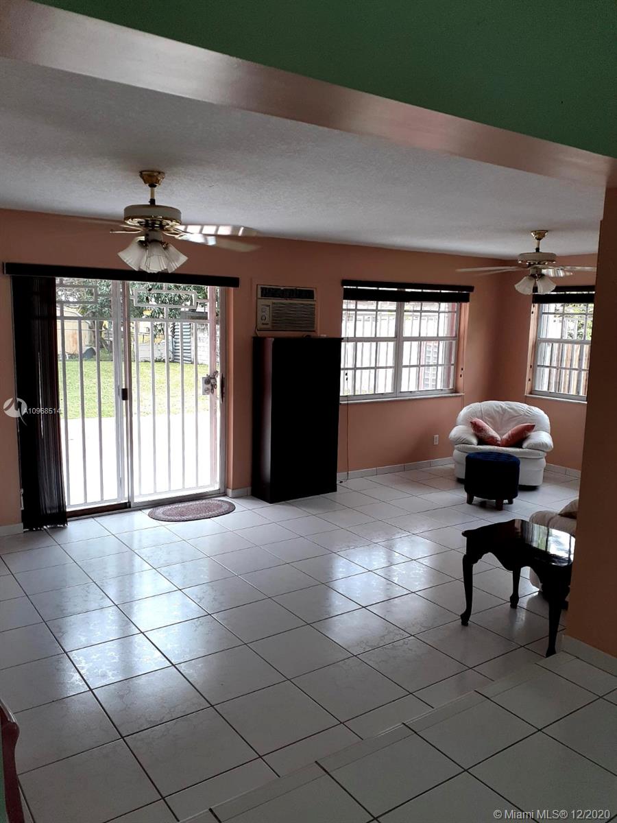 See details / 2512 sq. ft. $ 2021-04-12 0 Photo