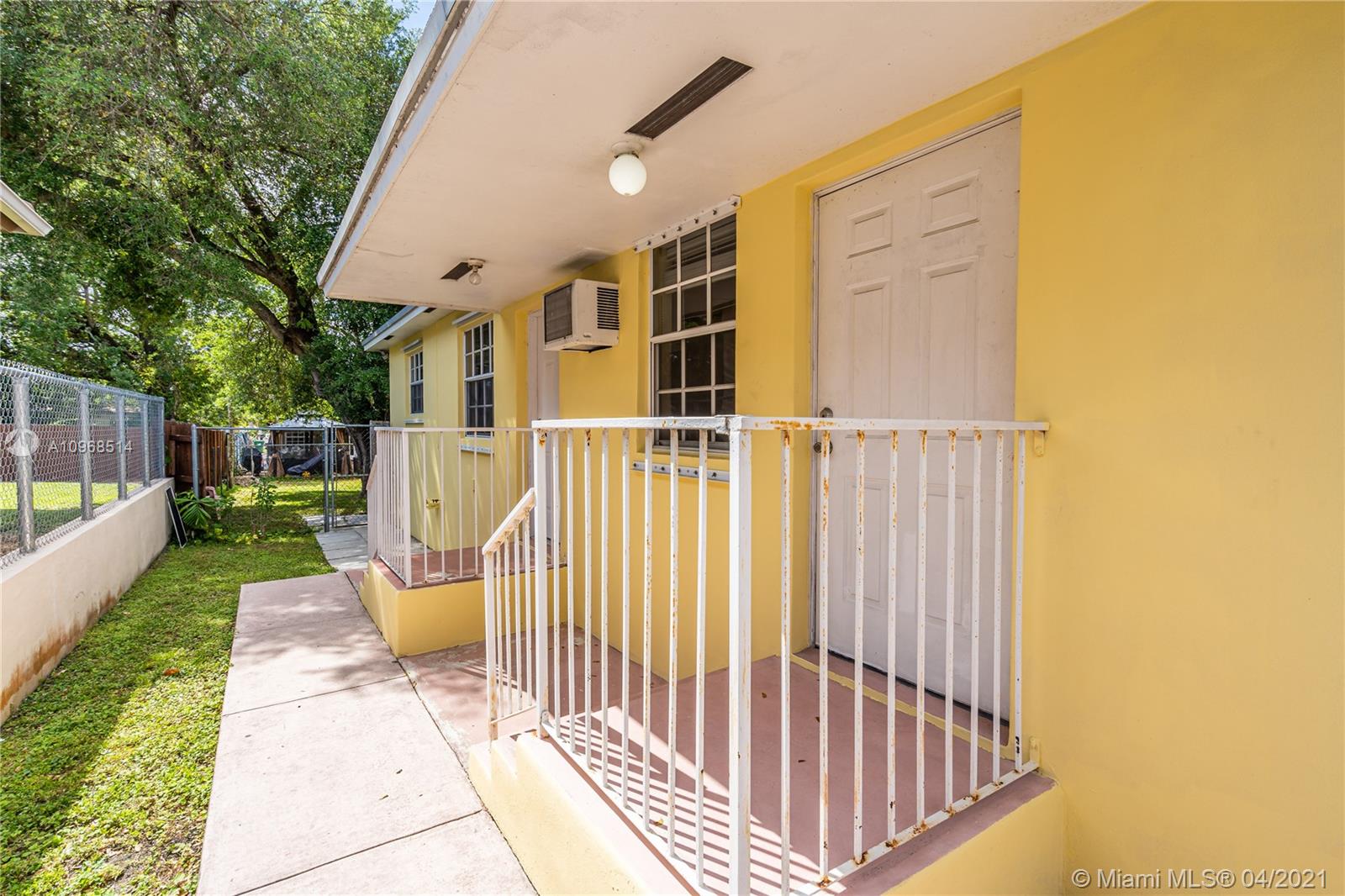 See details / 2512 sq. ft. $ 2021-04-12 0 Photo
