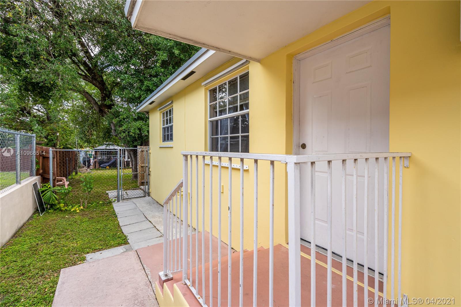 See details / 2512 sq. ft. $ 2021-04-12 0 Photo