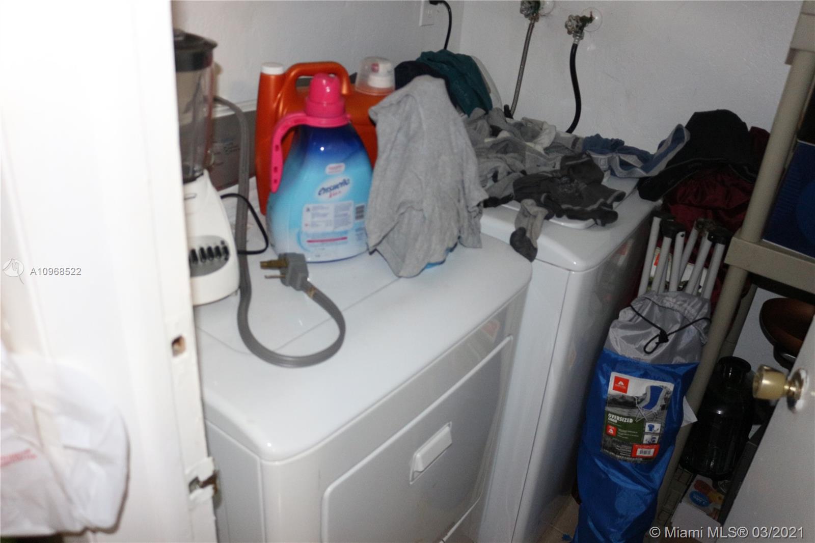 See details / 1800 sq. ft. $ 2020-12-08 0 Photo