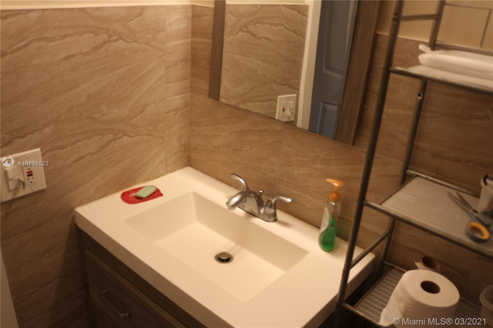 See details / 1800 sq. ft. $ 2020-12-08 0 Photo