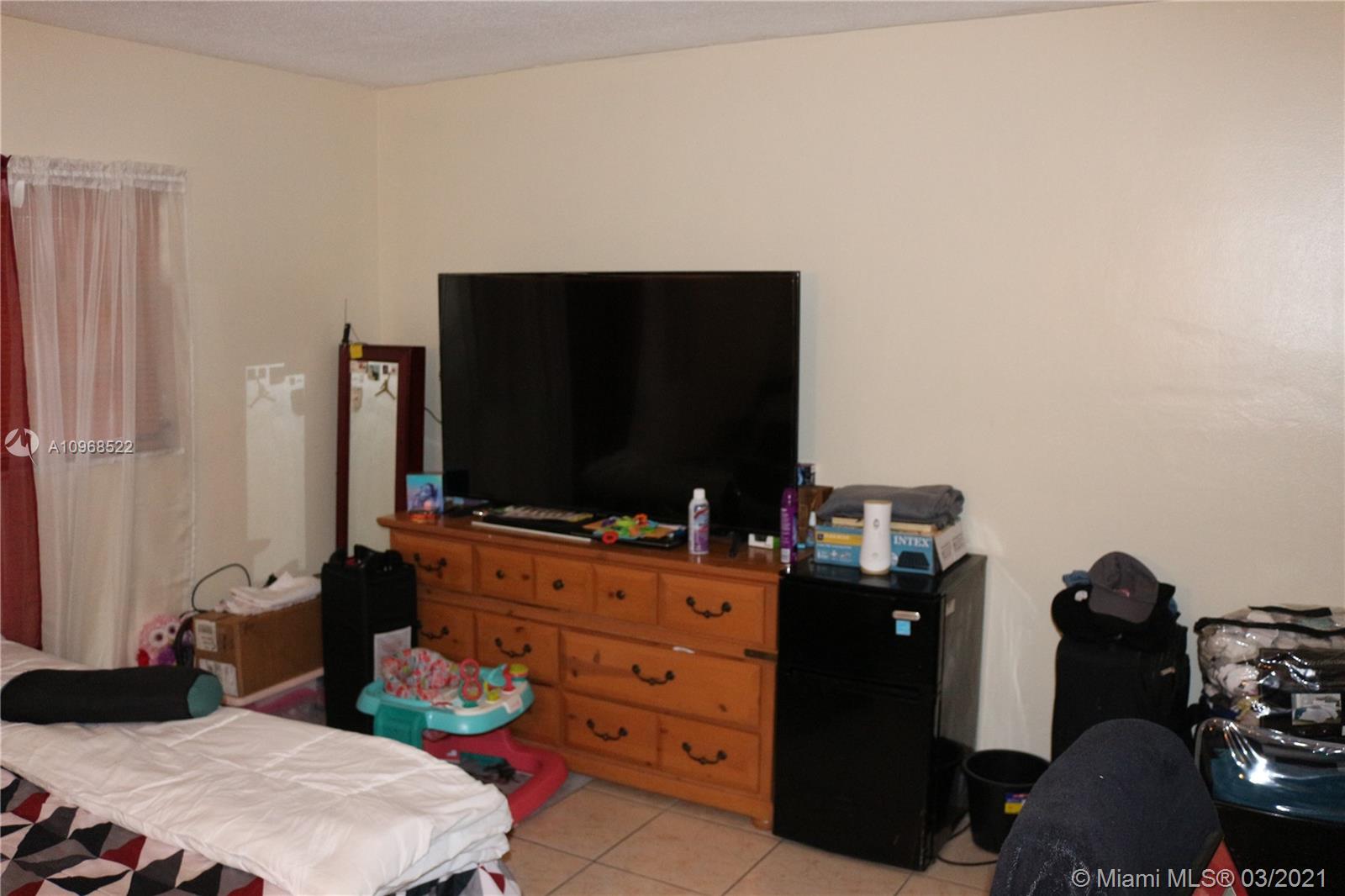 See details / 1800 sq. ft. $ 2020-12-08 0 Photo